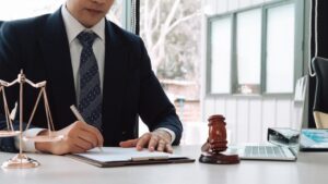 بهترین وکیل مشارکت در ساخت